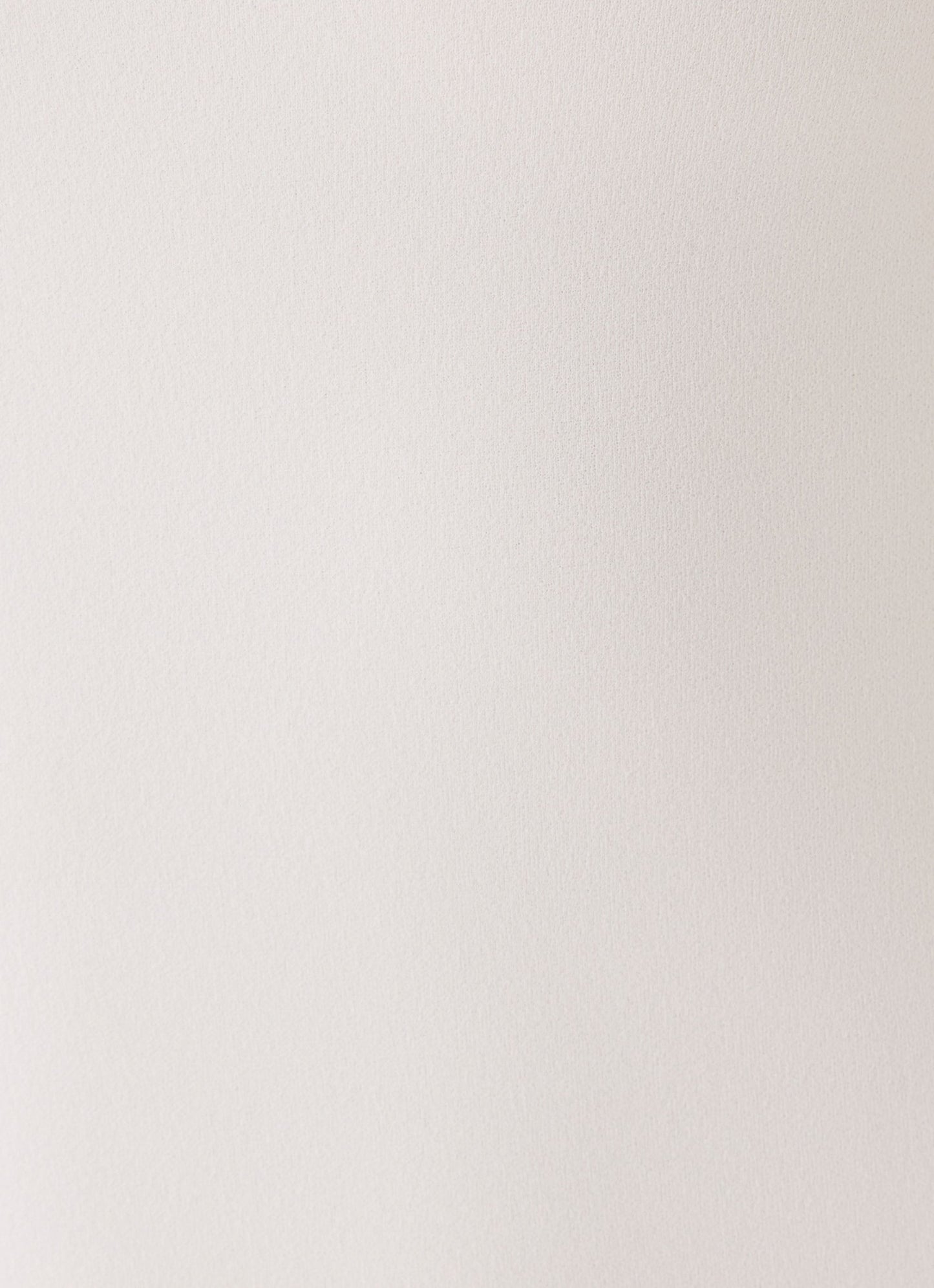 Yena Crepe Low Rise Shorts - White